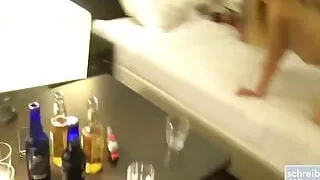 Zwei Paarchen Amateure wechseln sich beim Sex ab