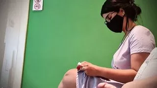 Risk! I flash my cock to a girl in the dentist's waiting room