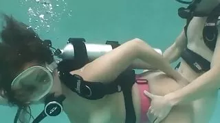 Katie Cummings – Underwater Scuba Sex