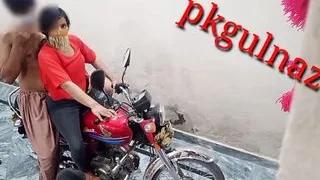 Desi stepister ki bike par chudai