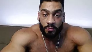 Muskelprotz wichst ab - Spezial