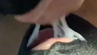 They masturbate and cum in her mouth and then kiss passionately