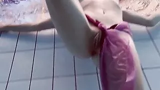 Ala – hot girlfriend in the swimming pool