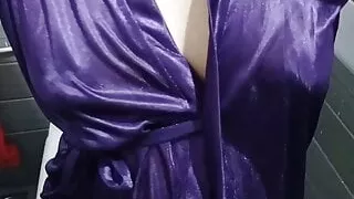 Recorded cam horny stepsister masturbate in morning bath