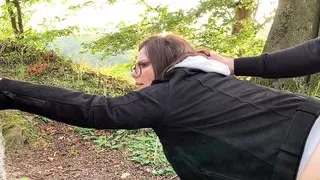 Öffentlicher Sex auf dem Wanderweg - fast erwischt