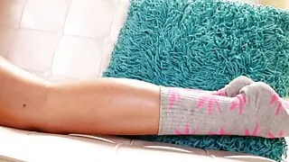 Sexy Indian MIlf Priya Rai using her vibrator to cum