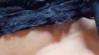 Putinha exibindo a buceta