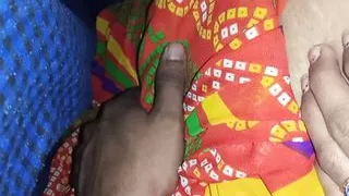 Bhabhi ki choot ragad ke bhabhi ko garam kara