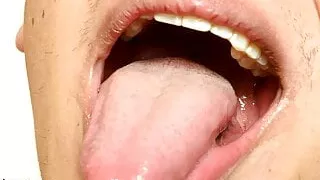 Sabbern und Zäpfchen zeigen beim HD-Sabbern