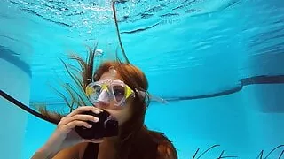 Katya Nakolkina with another girl in the pool