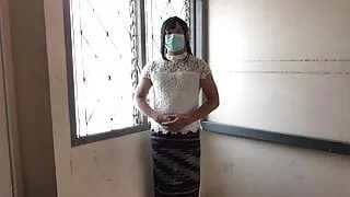 Thailand sarong patik show solo