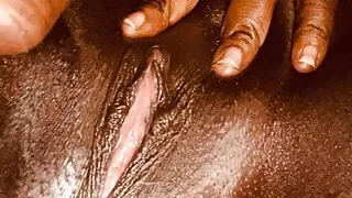 Morning shake for me, nice and juicy, pretty pink pussy