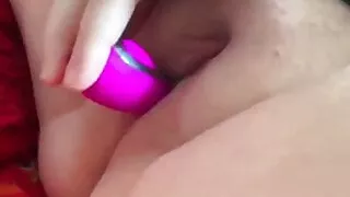 YOUNG ENGLISH BBW – STEAMING HORNY PUSSY IS DRIPPING WET