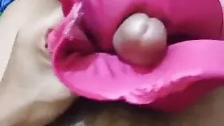 Sange liat bh ngocok dulu