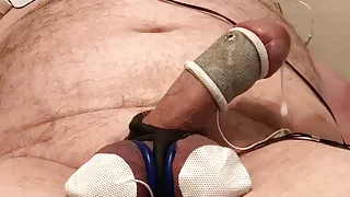 CreativeElvis uses Estim Dick Sleeve and Beats Balls to Cum