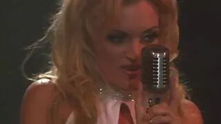 Milf reitet seinen Schwanz bis er explodiert