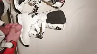 Biker wearing Bf's mx boots cuming on his mx boots