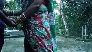 Bhabhi Ne Roof Top Par Hilate Huye Pakda Fir Chudayi Karayi
