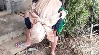 Tante, Große Nippel, Betrogen, Flashen, Indischer Sex, Öffentlicher Sex