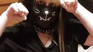 Bitch Does Messy Piss Play