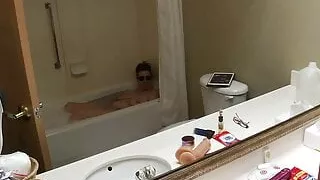 Highandhorny22 hotel bathtub fun!!
