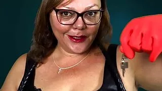 Dominatrix Mistress April - get collared - I got the keys