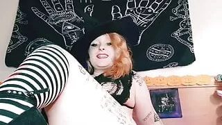 Witch masturbates with her long nails
