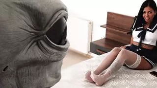 Real Life Hentai - Aliens fuck chicks Compilation