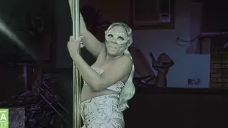 Chicken Chicken Paper Paper Money Money Stripper