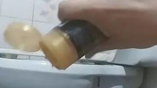 Baden, Badezimmer, Schwuler Sex, Handarbeit, Runterholen, Latino