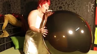Annadevot - Black Balloon, golden heels, red fingernails