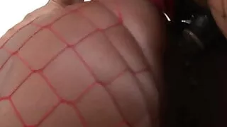 Kelly Starr and Lethal Lipps have interracial lesbian sex