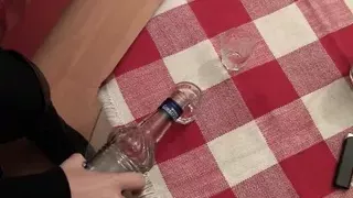 30 Minuten ausgeliefert - Schlampe beim Date Anal zerfickt