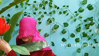 Outdoor girlfriend fucking with boyfriend in hotel room – teen