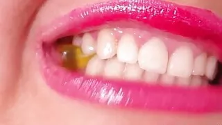 Sharpest teeth, Extreme close-up  #9