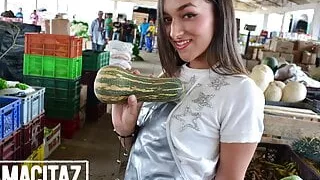 CARNE DEL MERCADO - Petite Latina Picked Up To Get Pounded