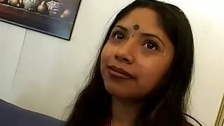 Indian bitch banged by two cocks