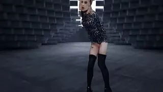 Trans Cheetah Fingers Her Self in Cyberspace