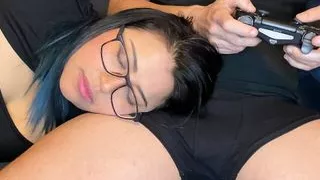 I WAKE UP MY STEPMOM BY PLAYING AND FUCKING HER MOUTH! 4k