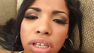Latina mit dicken Titten vollgewixxt
