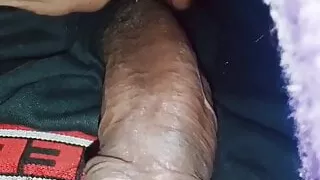 Unbeschnittener Koch in Unterwäsche enge Vorhaut