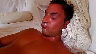 Brunette does anal and has deep oral sex with Jorge Freitas