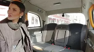 She had a problem to find a taxi