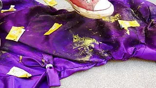 Smashing mustard packets on Samantha's prom dress