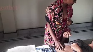 Indian Kamwali Maid Fucked by Owner  Hottest Bhabi in Saree