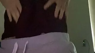 Amateur Puppy boy jerks off to Mommy Porn