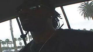 Savannah bekommt einen riesigen schwarzen Schwanz in ihre enge Muschi