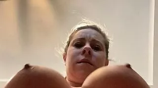 Wetmom38 fucking pussy to orgasm with dildo