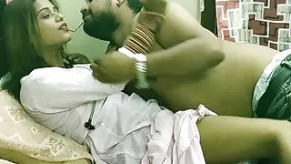 Indian hot model has viral sex with director with clear audio