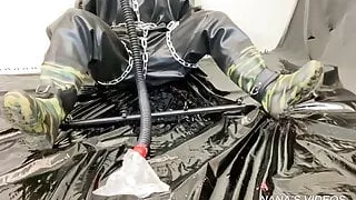 Fejira com – Heavy rubber bondage and mask